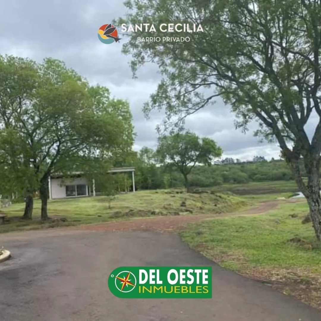 VENTA DE LOTES EN BARRIO PRIVADO SANTA CECILIA - Image 3