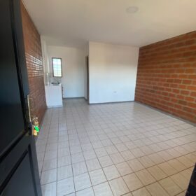 Monoambiente en alquiler a solo una cuadra de la facultad – Zona Campus