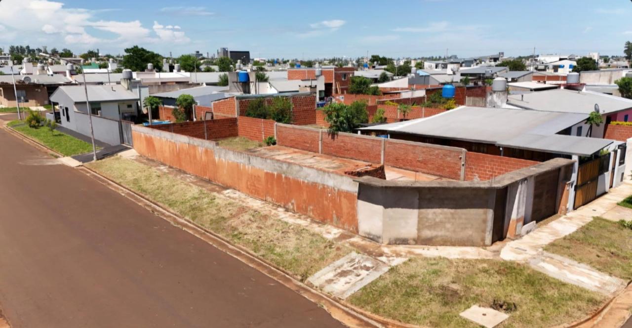Lote en Venta Bº Itaembe Guazu aprox 266 m2 - Image 2