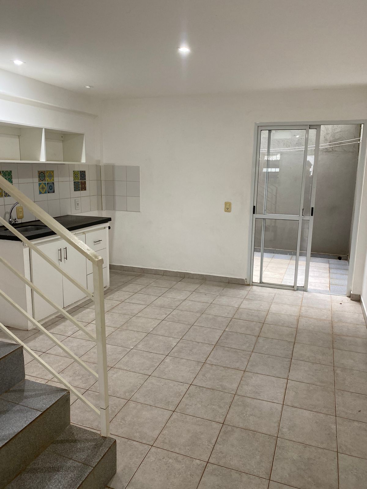 Alquila Casa tipo Duplex 2 dormitorios Z/Zapiola y Centenario - Image 3