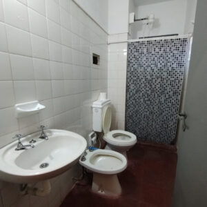 Vende Departamento en ch 149 a metros de la Av. Eva Peron - Image 8