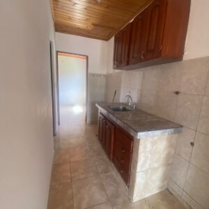 Casa en Alquiler de 2 dormitorios en B° Hermoso - Imagen 4